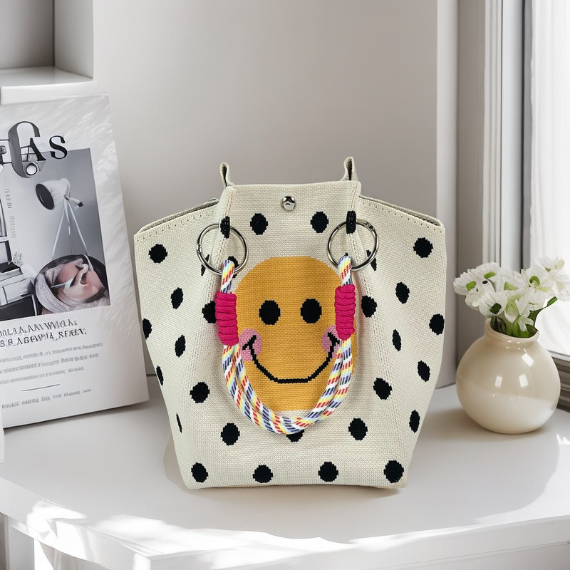 Nuevo estilo bolso de hebilla tejido bolso de punto hebilla magnética tridimensional bolso de mano bolso de embrague fabricante de bolsos tejidos al por mayor