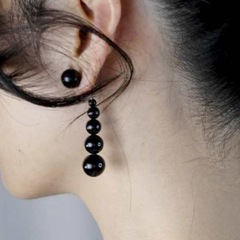 新中式黑色大小渐变珠耳环法式一款两戴小众黑珍珠耳饰女耳钉配饰