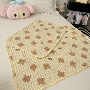 Cute Bear Baby Baby Non-Slip Diuretic Thin Mat for Female Aunt Menstrual Anti-Side Leakage Changing Care Mat