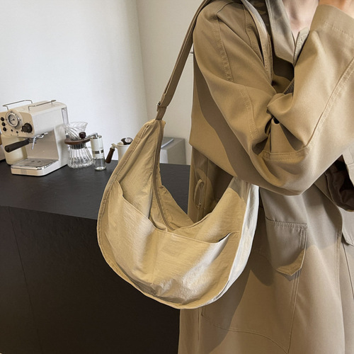Large Capacity Dumpling Packaging Student Backpack for Class Commute 2024 Early Autumn New Model Lightweight Crossbody Shoulder Bag