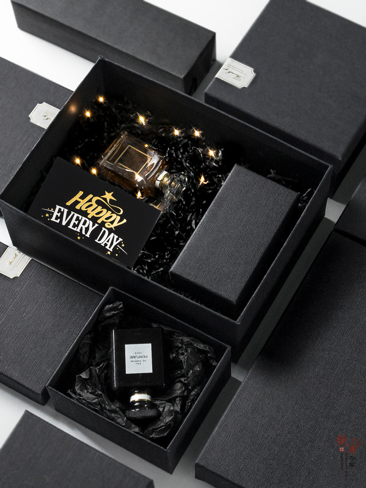 結婚中式喜糖盒子簡約大氣ins風小眾禮盒空盒亞麻聖誕盒子女神節