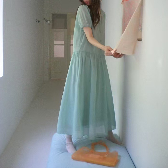 Gentle and Dreamy Atmosphere, Round Neck Two-Piece Cover-Up Skirt, Summer Women's Puff-Sleeved Mid-Length Dress Gentle and Dreamy Atmosphere, Round Neck Two-Piece Cover-Up Skirt, Summer Women's Puff-Sleeved Mid-Length Dress