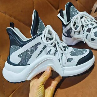 �V�ݸ߶��H���¿�ը���ϵ�Ь�����\��Ь���߰ٴ�͸��ŮЬ�r�аٴ�