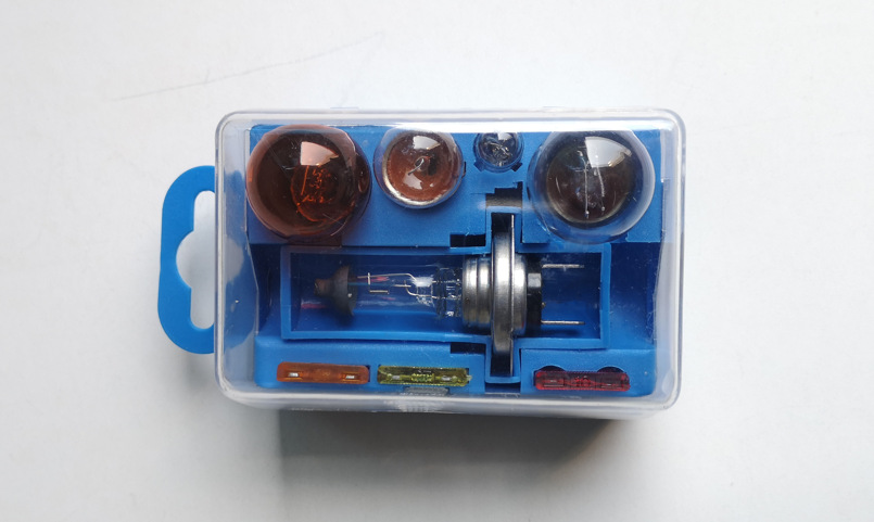 Traje transfronterizo del bulbo H1/H4/H7 del coche 8/9/10/20/30-piece traje de la emergencia de la lámpara del halógeno