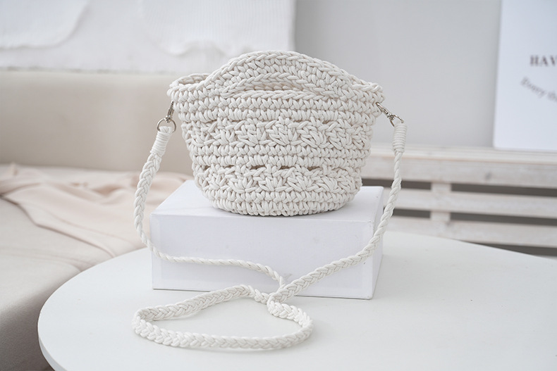 Women's Small Cotton Rope Solid Color Vacation Classic Style Weave Bucket Open Straw Bag display picture 6