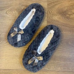 秋冬の新型成人は室内の柔らかい底の靴を厚くします。