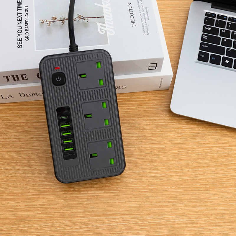 Y71# British Standard Ing Kong Dubai Arabia Saudita caja gris fondo negro 4USB + 1Type-c