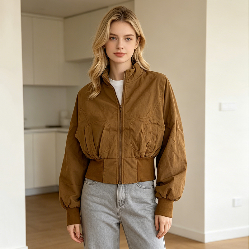 Commuter Style Early Autumn New American-Style Workwear Short Waist-Cinching Jacket Retro Brown Zipper High Collar Casual Fashion Outerwear Commuter Style Early Autumn New American-Style Workwear Short Waist-Cinching Jacket Retro Brown Zipper High Collar Casual Fashion Outerwear