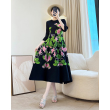 一件代发三宅褶皱连衣裙秋季女新款甜美花苞裙奶油蛋糕裙黑色长裙