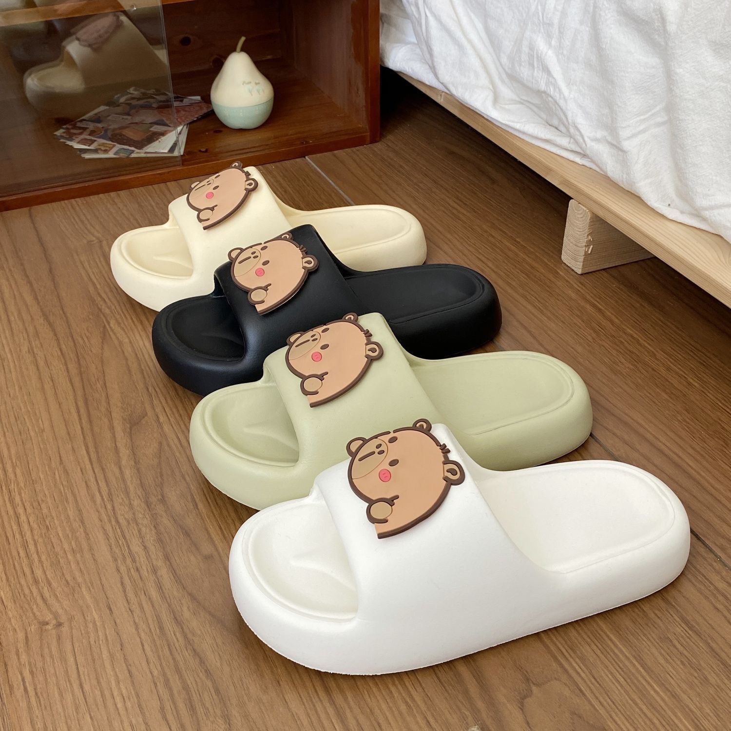 2025년 신상 여름 슬리퍼, 귀여운 만화 여성용 아웃도어웨어, 가정용 욕실, 미끄럼 방지, 똥 밟는 느낌, 두꺼운 남성용 슬리퍼