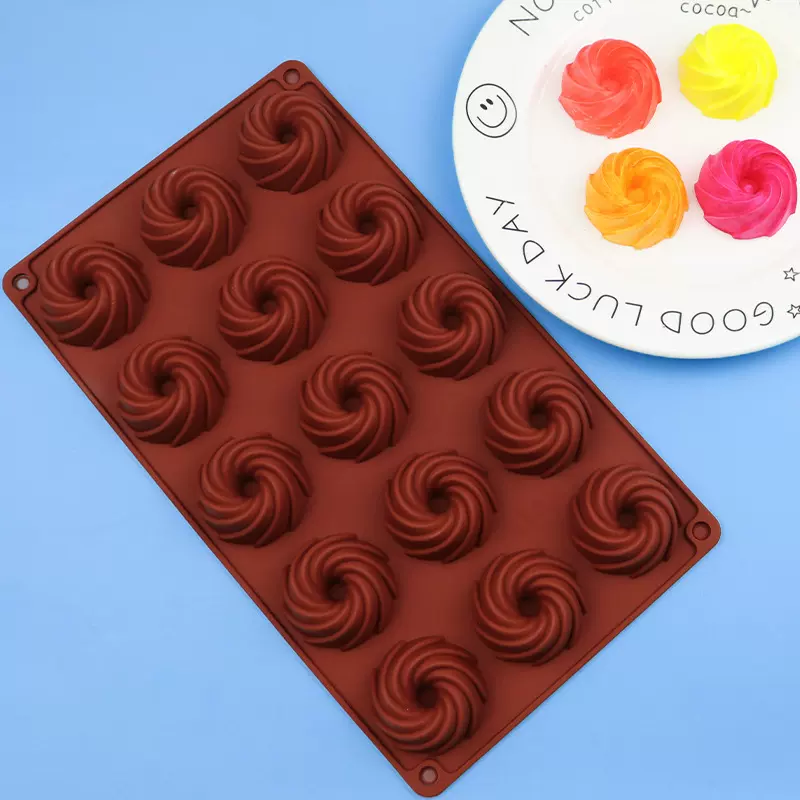 现货批发 15连漩涡硅胶蛋糕模 酒心糖模 家用烘焙DIY工具 易清洗