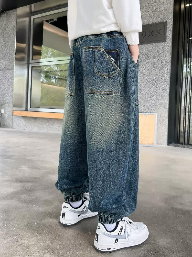 男の子用デニムパンツ 春秋2025 子供用パンツ 裏起毛 大きめサイズ ゆったりストレートパンツ 男の子 韓国風 人気ブランド