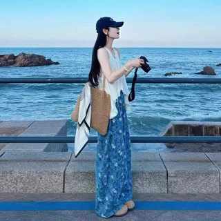三亚旅游穿搭套装女夏云南海岛明媚多巴胺海南泰国海边度假连衣裙