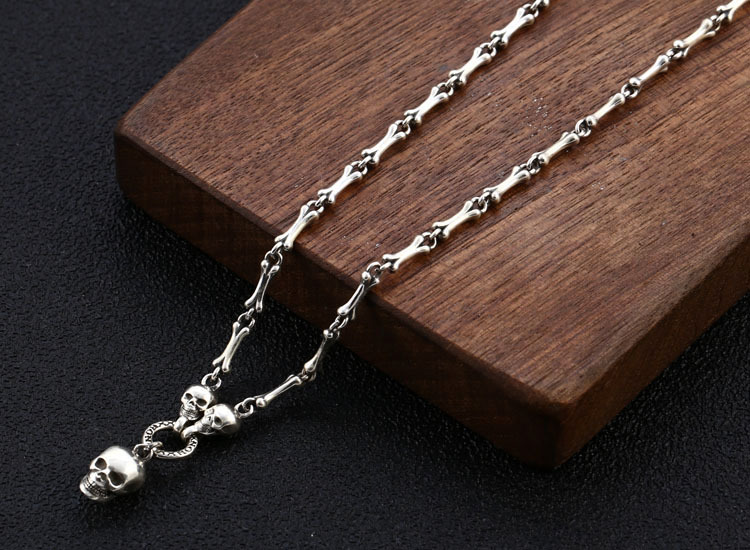 Collar Punk Elegante