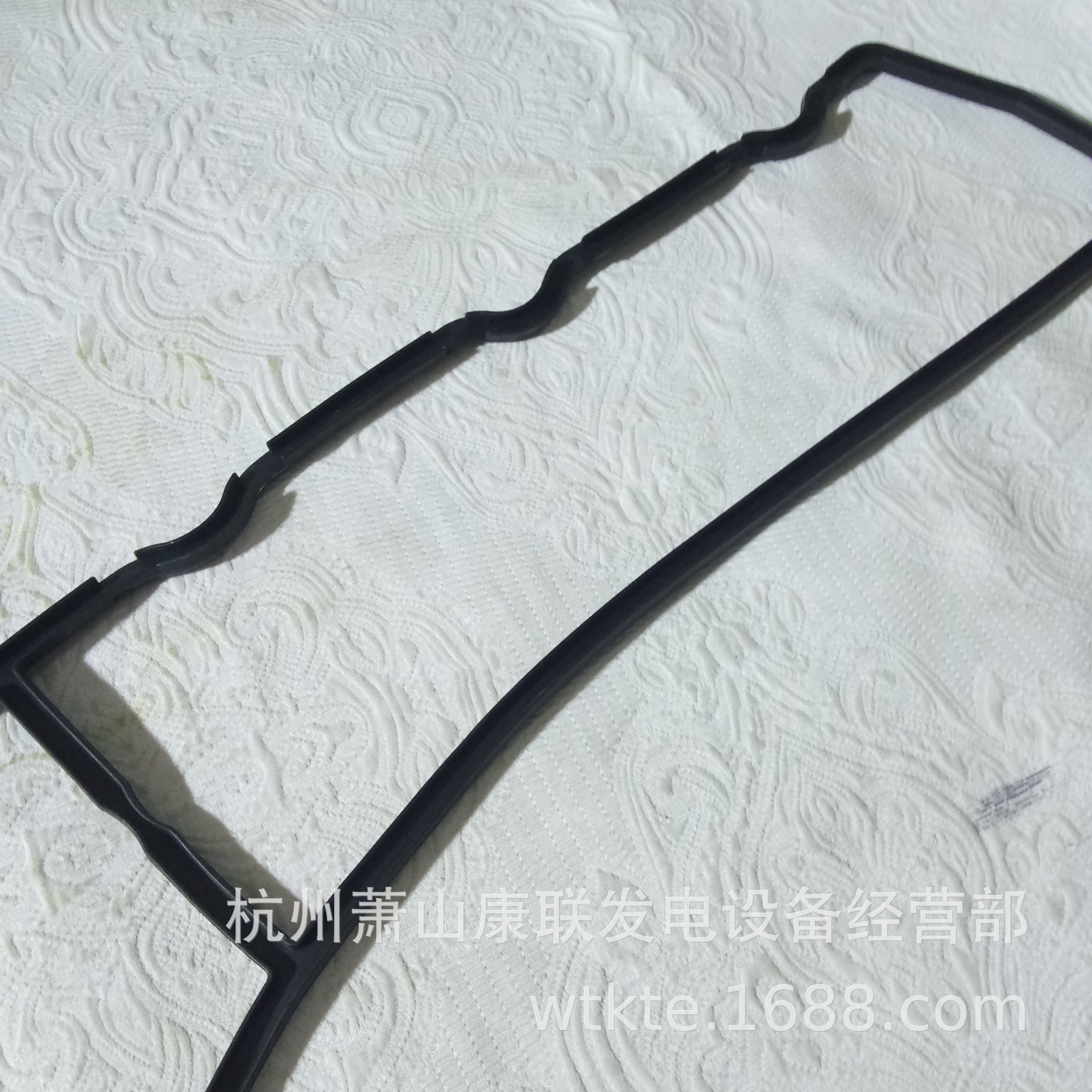 气门室盖包装65.03905-0020斗山