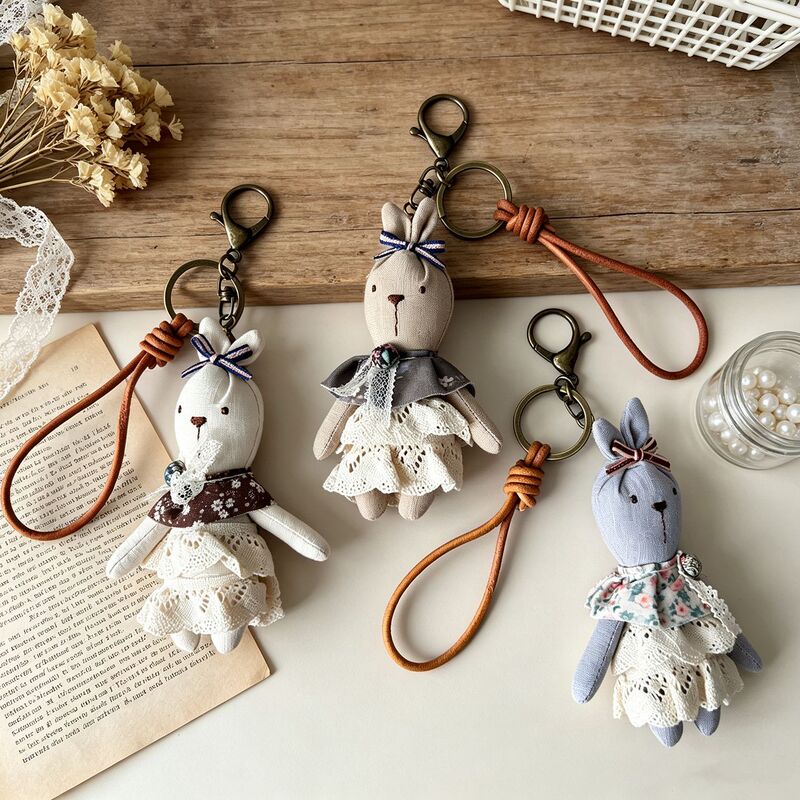 New forest-themed handmade fabric cartoon pendants, rabbit accessories, keychains, and Japanese-style bag charms New forest-themed handmade fabric cartoon pendants, rabbit accessories, keychains, and Japanese-style bag charms