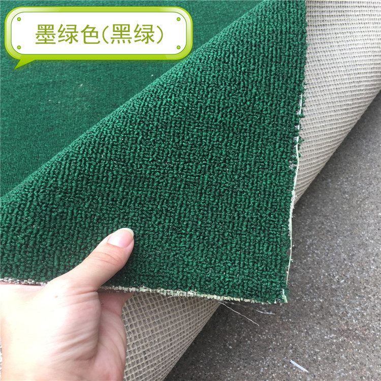 カーペットの大面積はオフィス全体の商用部屋の寝室の灰色の家庭用廊下のマットが裁断できる|undefined