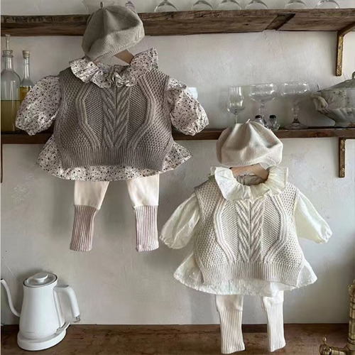 Korean version of ins baby knitted vest autumn and winter style new baby simple trendy waistcoat vest