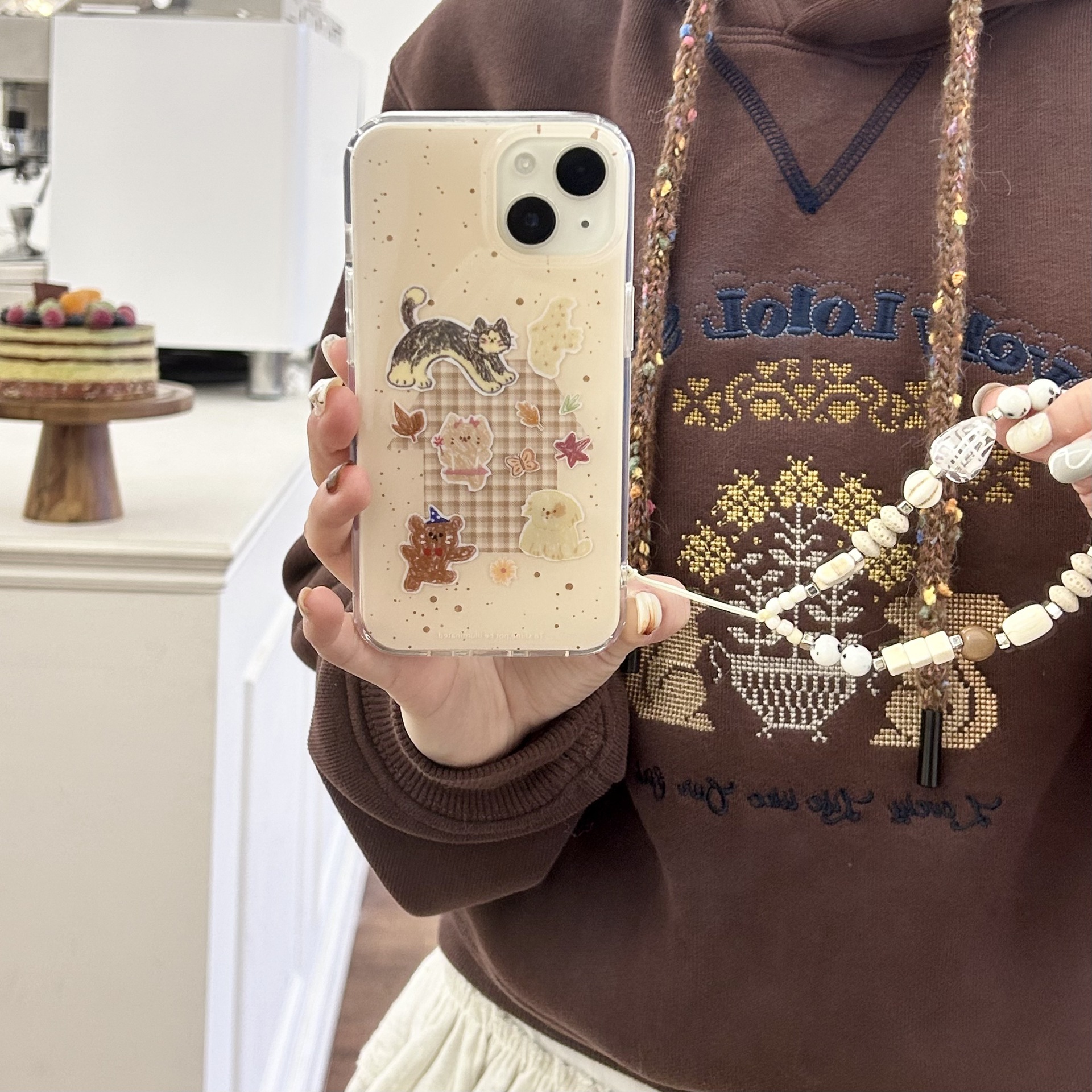 graffiti cute  puppy chain for iphone16 apple 15promax/14/13 phone case new