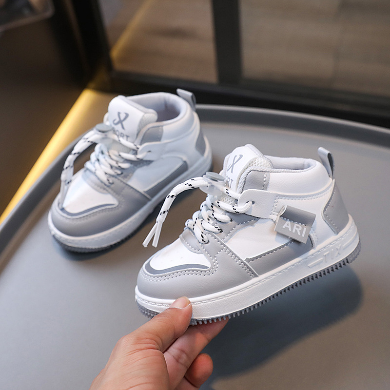 Children's Sports Shoes - Image 3