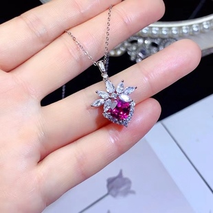 925 silver inlaid natural magnesium aluminum garnet pendant main stone size: pillow 7