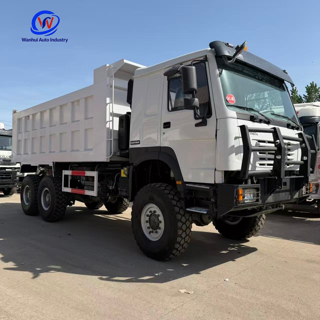 90% New Mud-Dumping Construction Truck, Howo Left/Right-Hand Drive 12-Wheel Dump Truck, 10-Wheel Earthmoving Truck, Dump Truck