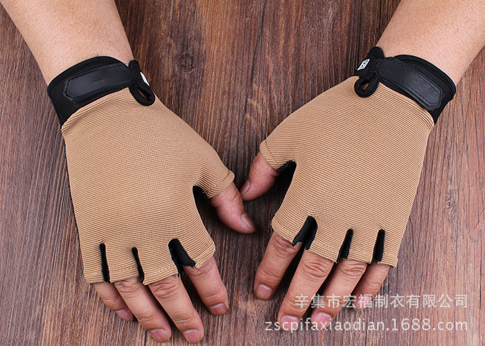 Primavera y verano guantes de equitación al aire libre de conducción delgada sombrilla táctica hombres y mujeres 51 fitness deportes medio dedo guantes