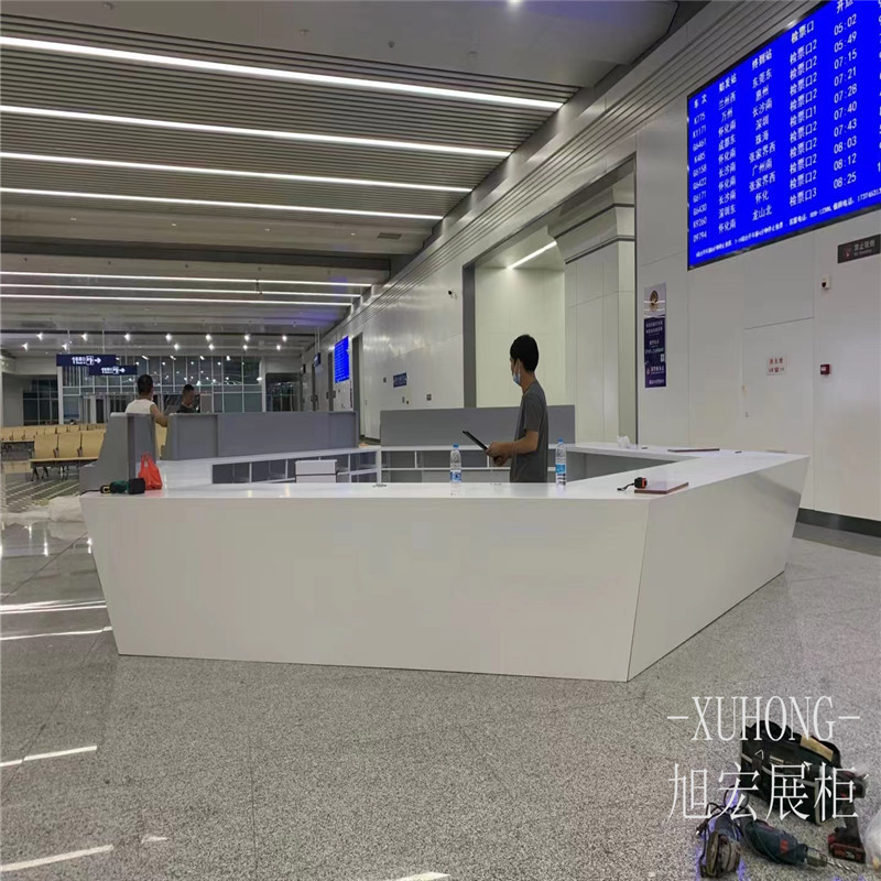 广州旭宏定制吧台柜  湖南高铁站咨询接待台钣金制作公司前台展架