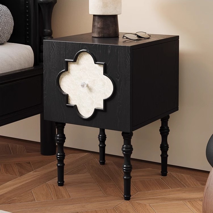 Mesita de noche retro francesa Da Sima 2024 Nuevo dormitorio Mesita de noche estrecha con borde de cama Mesita de noche pequeña de madera maciza móvil