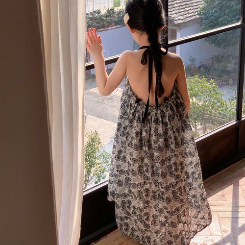 Children's Skirt 2024 Summer Girls Korean Style Strap Beach Skirt Children's Retro Halter Flower Long Skirt Vacation Skirt
