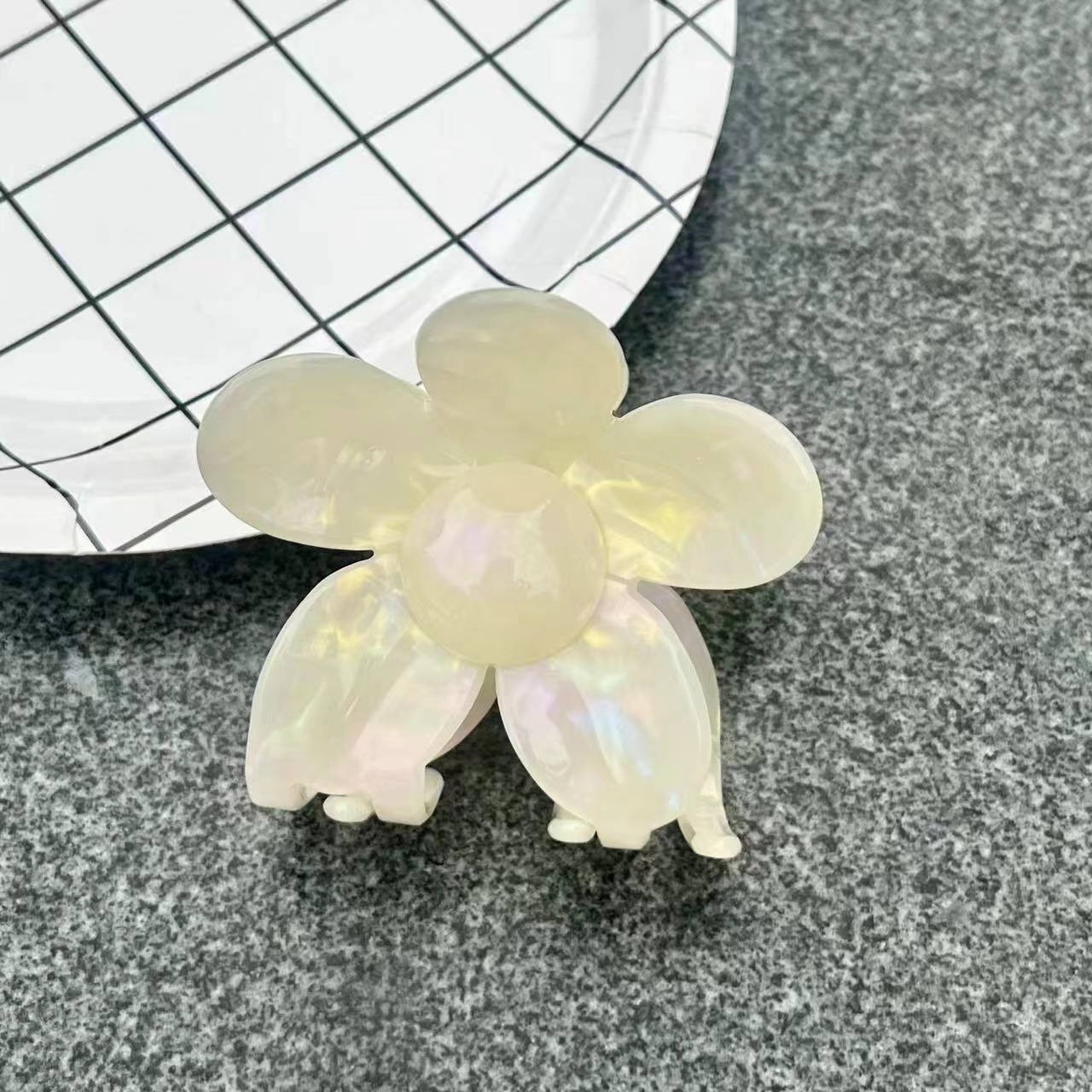 Women's Simple Style Flower Acetic Acid Sheets Hair Claws display picture 9