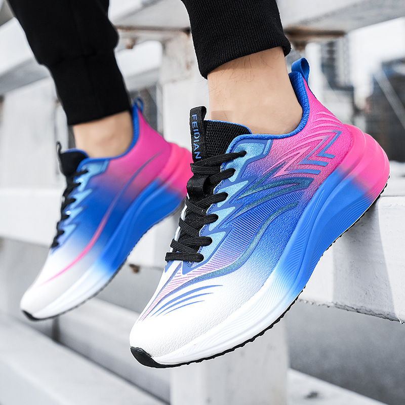 2024 nuevas parejas de moda nocturna zapatillas de deporte transfronterizas palomitas de maíz soleas grandes fricción sonora zapatillas deportivas para correr