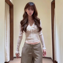 蕾丝小衫纯欲甜辣妹性感低胸v领短款小上衣女秋冬显身材别致绝美