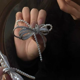 天然珍珠项饰;天然珍珠胸饰;天然珍珠耳饰