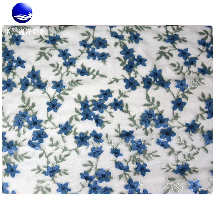 远销海外的品质梭织女装面料烂花锦粘绒 的时装丝绒