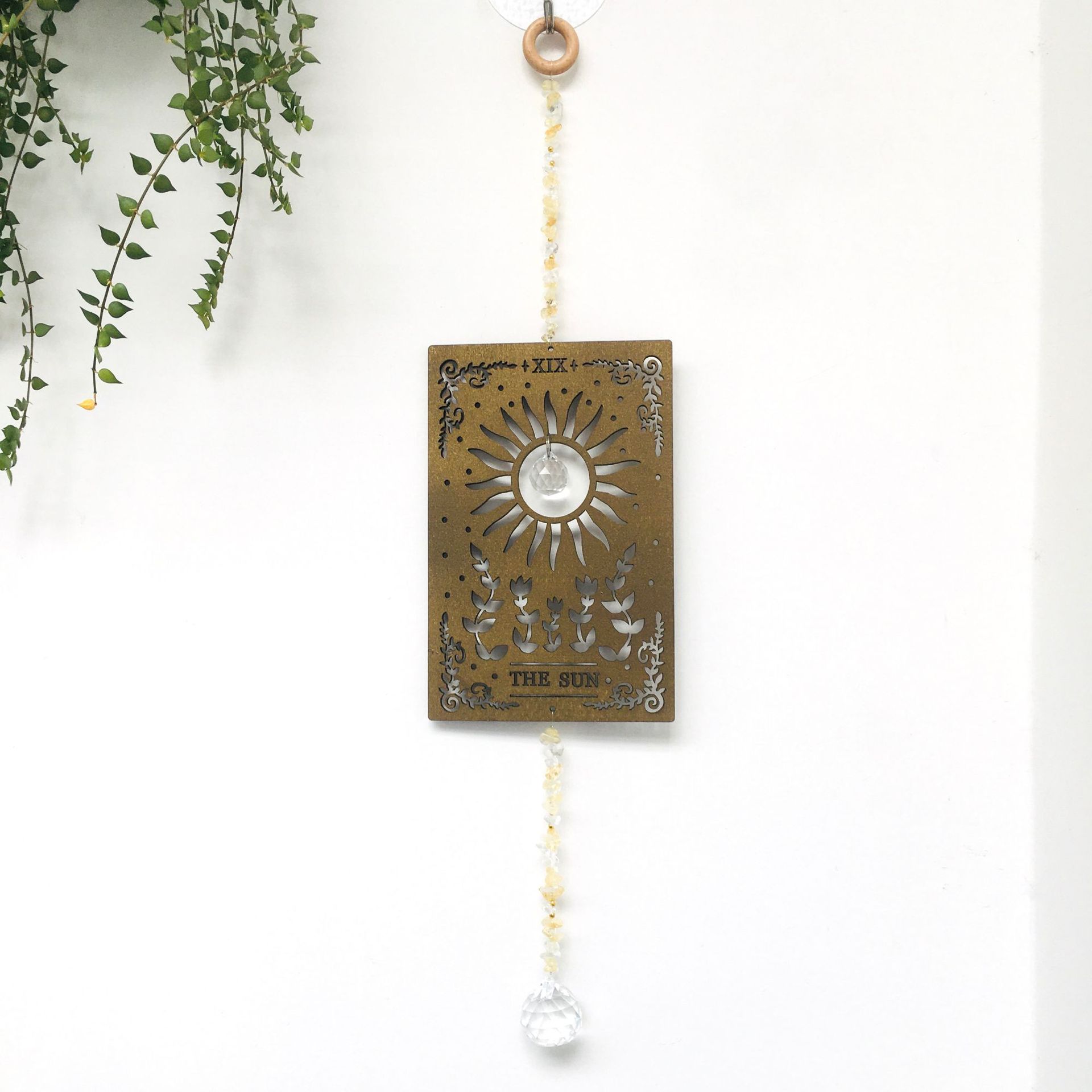 Retro Pastoral Sun Wood Pendant display picture 1