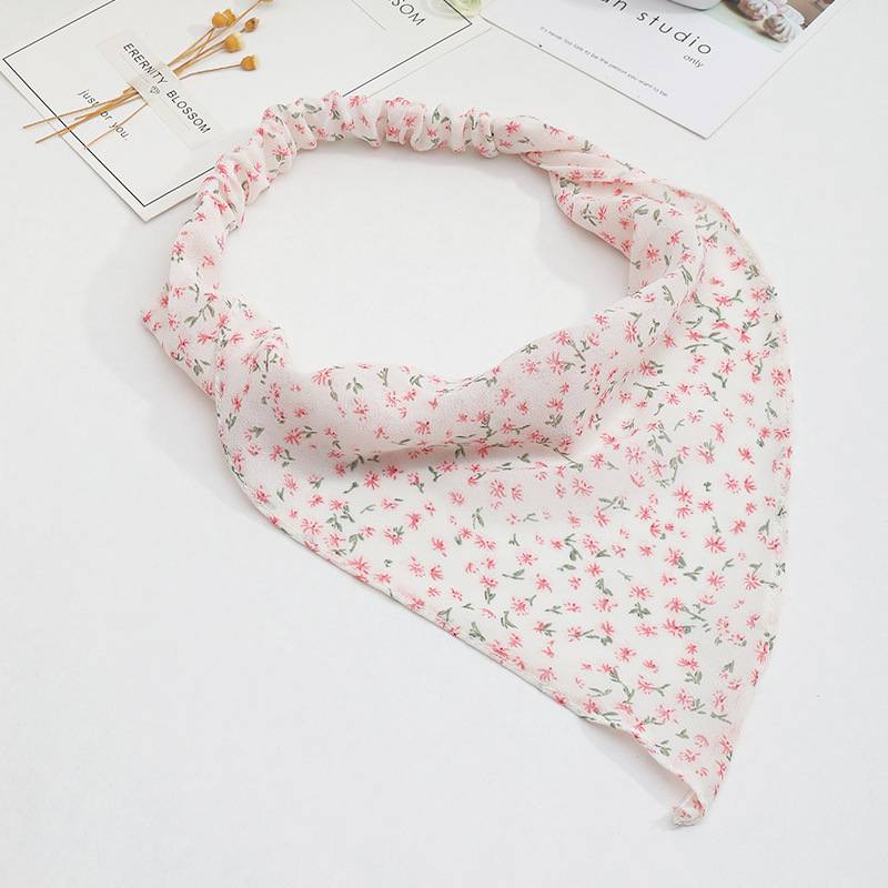 Fashion Thin Floral Elastic Triangle Scarf Headband Wholesale display picture 3