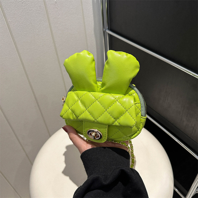 Bolsa pequeña de forma especial moda femenina pequeña cabeza de conejo bolsa de mensajero de las mujeres 2023 nueva personalidad linda chica corazón rombo bolsa