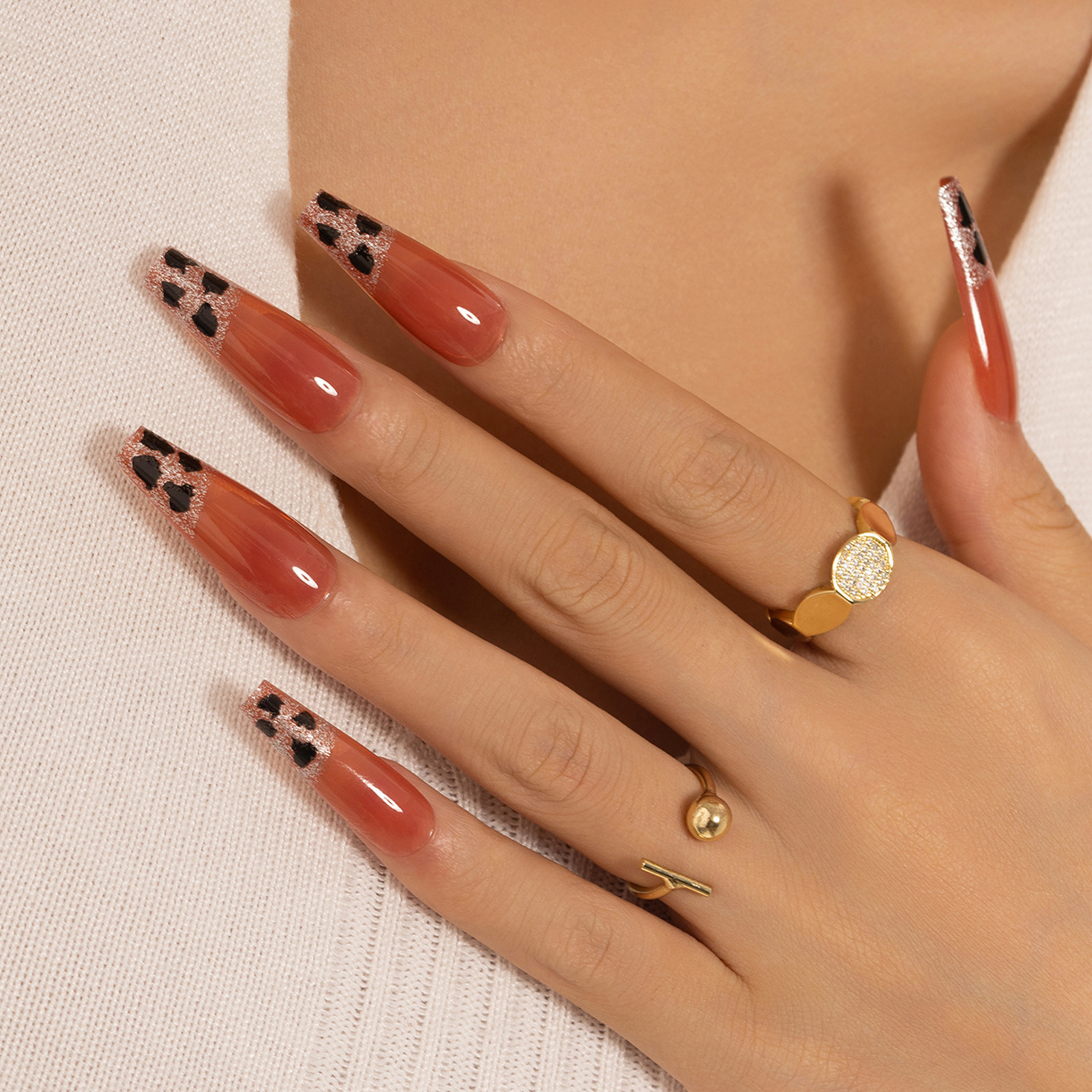 Uñas postizas de estilo francés populares transfronterizas, parches de uñas postizas largas, uñas postizas desmontables terminadas de fábrica.