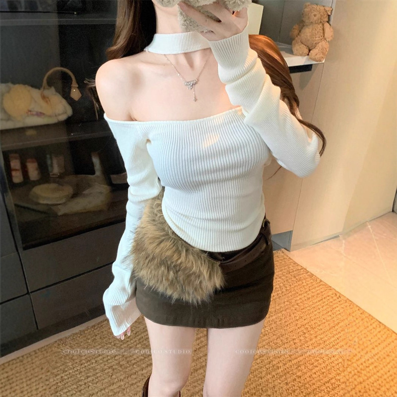 Purely Sexy Two-Way Wear Halter Neck Off-Shoulder Long-Sleeve Knit Top for Women, Autumn and Winter Slim-Fit Design Christmas Base Layer Top Purely Sexy Two-Way Wear Halter Neck Off-Shoulder Long-Sleeve Knit Top for Women, Autumn and Winter Slim-Fit Design Christmas Base Layer Top