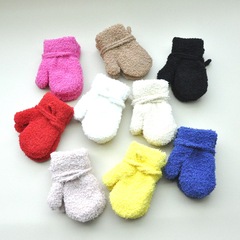 1 ~ 3歳の幼稚園児は冬にベルベットの二重保温手袋を厚くしてロープ付きのかわいい手袋を持っている