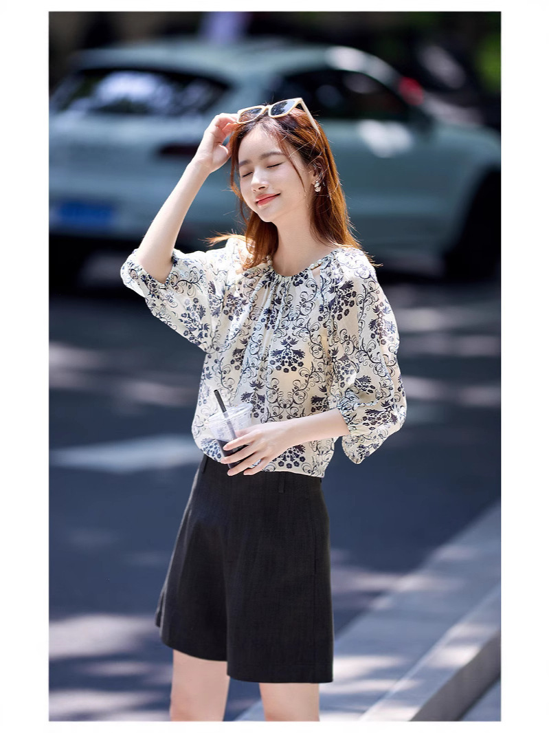 Áo kiểu nữ in họa tiết cổ tròn tay bồng phong cách công chúa — Hoa bị gãy