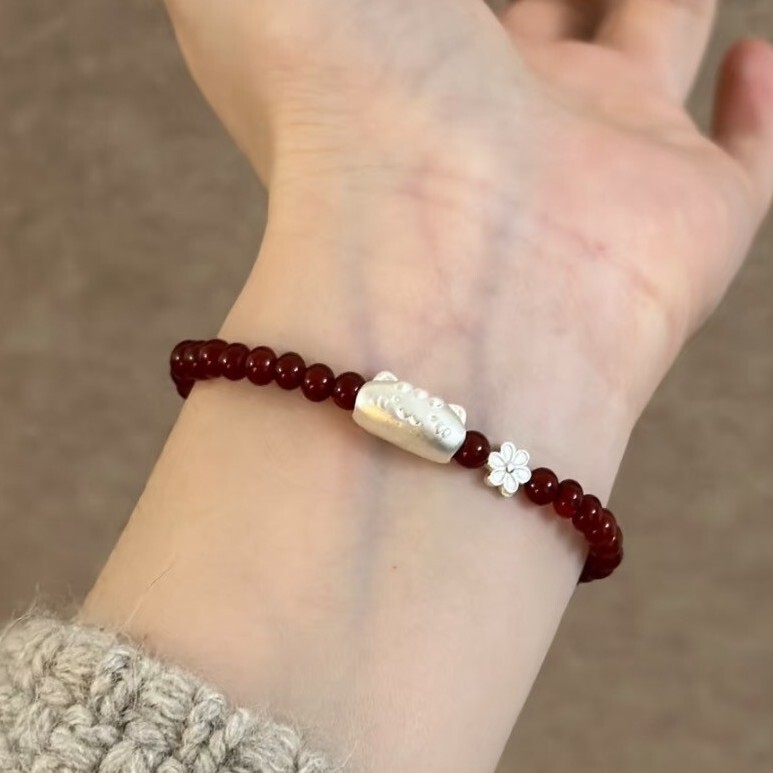 Red-Edged Kitten Garnet New Year Style Kitten Red String Bracelet, Light Luxury Niche High-End Jewelry Wholesale