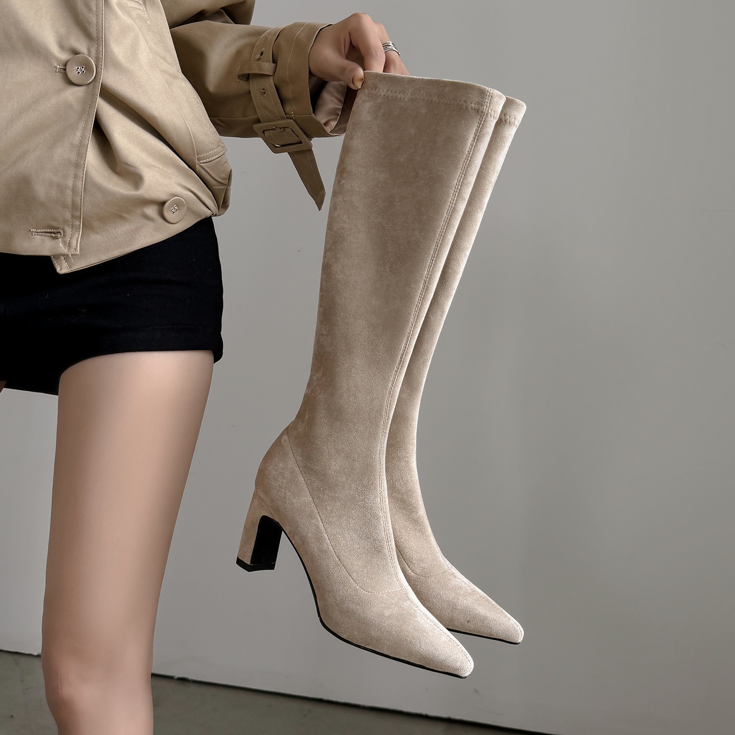 Boot nữ cổ cao da lộn mũi nhọn gót dày ôm chân — Lớp lót đơn màu mơ