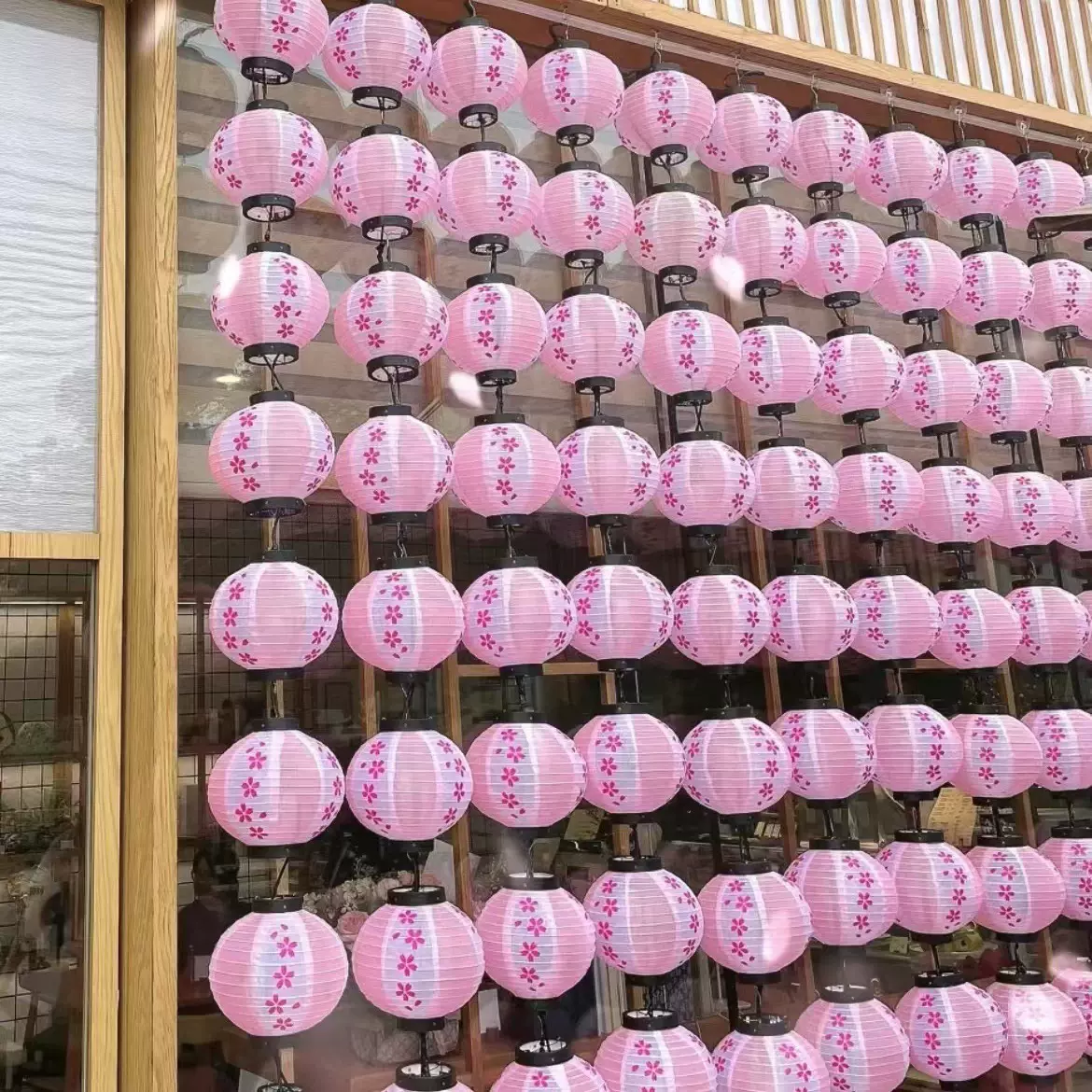 日式粉色樱花圆灯笼户外装饰灯笼墙网红拍照道具冬瓜绸布防水挂饰