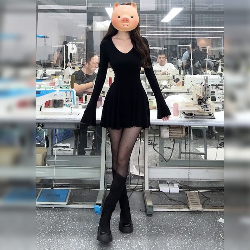新年红色V领辣妹长袖连衣裙女秋冬季新款气质修身收腰A字裙短裙子|undefined