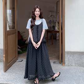 韩系复古波点休闲松弛感套装裙女2026夏新款吊带T恤半身裙三件套