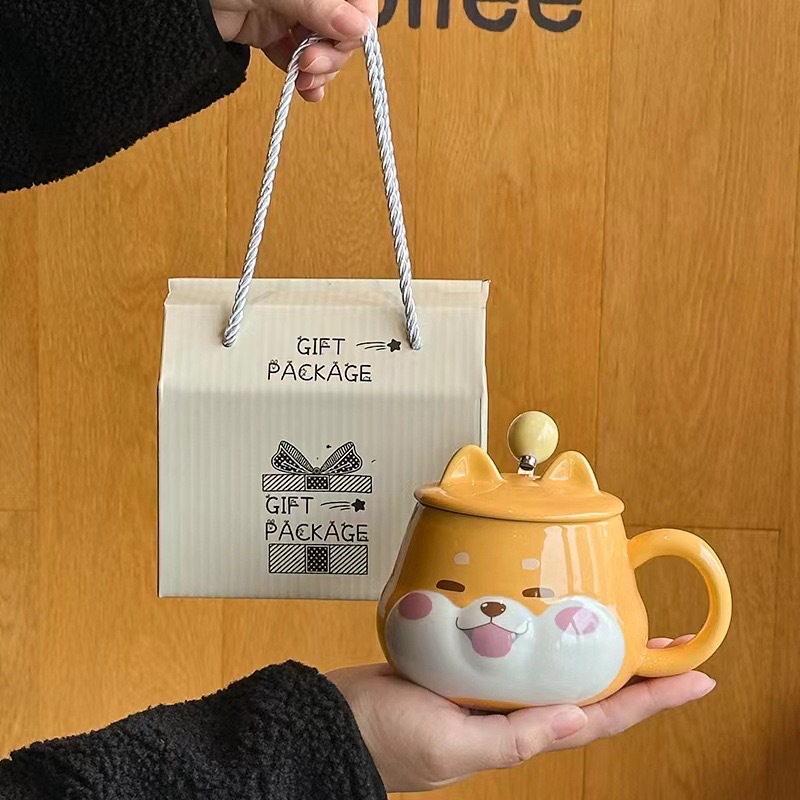 2024 Taza Shiba Inu creativa y linda con tapa, cuchara, taza de cerámica para el hogar de alto valor, taza de agua para parejas, regalo de mano