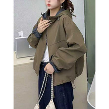 2025春季新款宽松大码连帽长袖工装风外套女 休闲百搭纯色棒球服