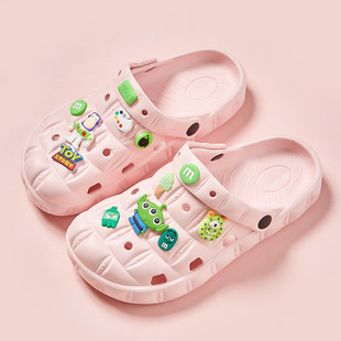 Cute hole shoes summer girls wear thick soles to step on excrement feeling increased sandals DIY shoes flower a generation of postage